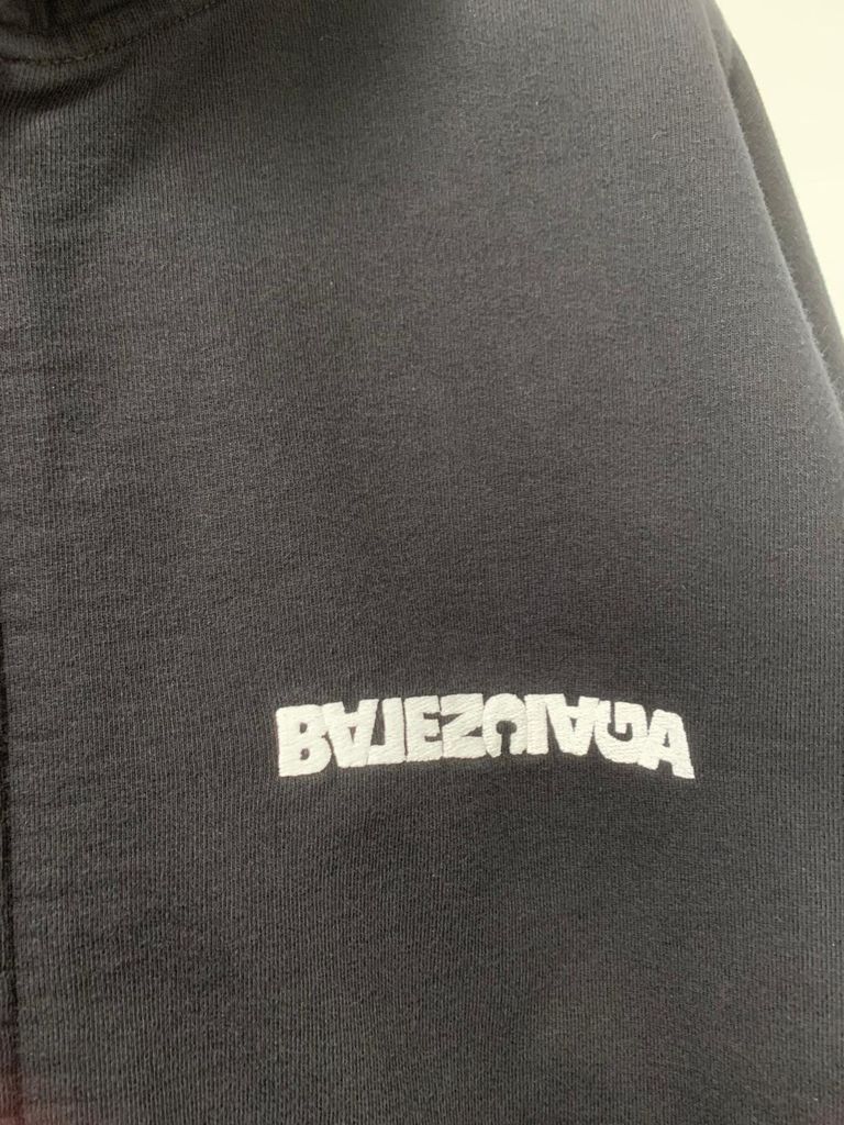 BALENCIAGA  |Men's turn wide fit zip-up hoodie in black