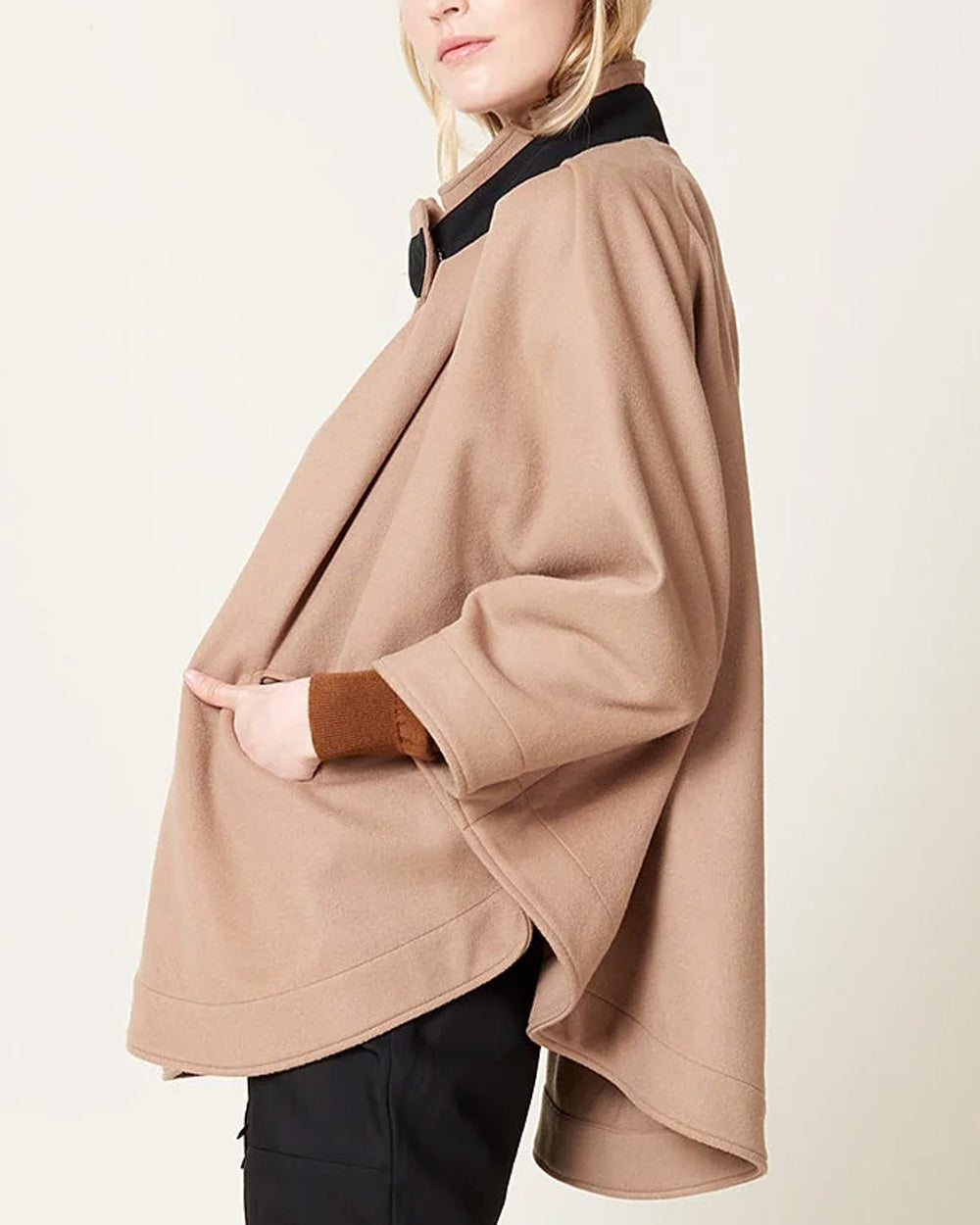 Camel Mia Cape