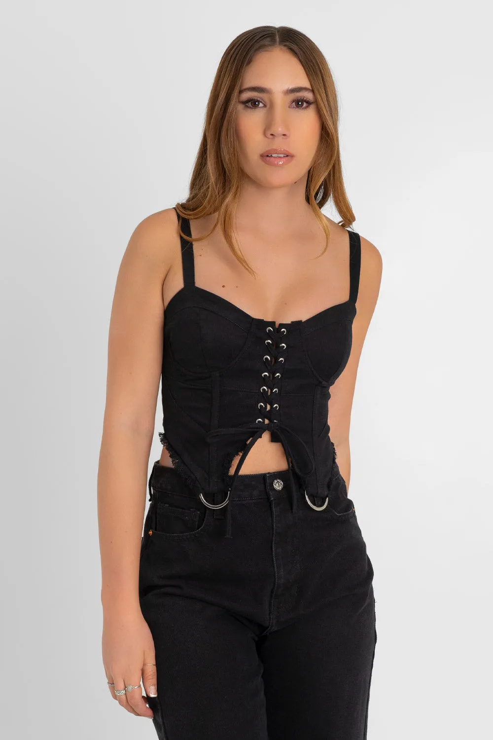 Corset con tirantes lazado frontal con argollas