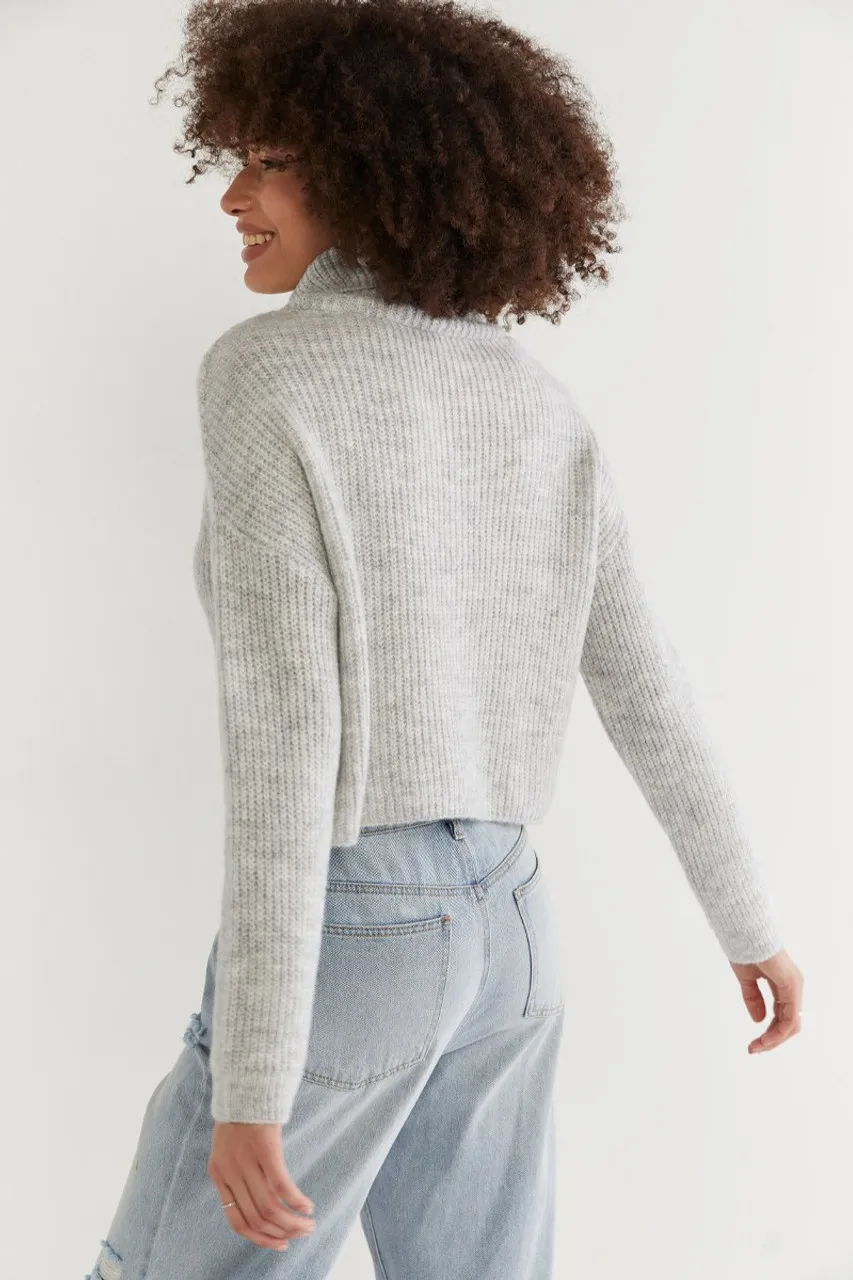 Elizabeth Basic Turtleneck Pullover