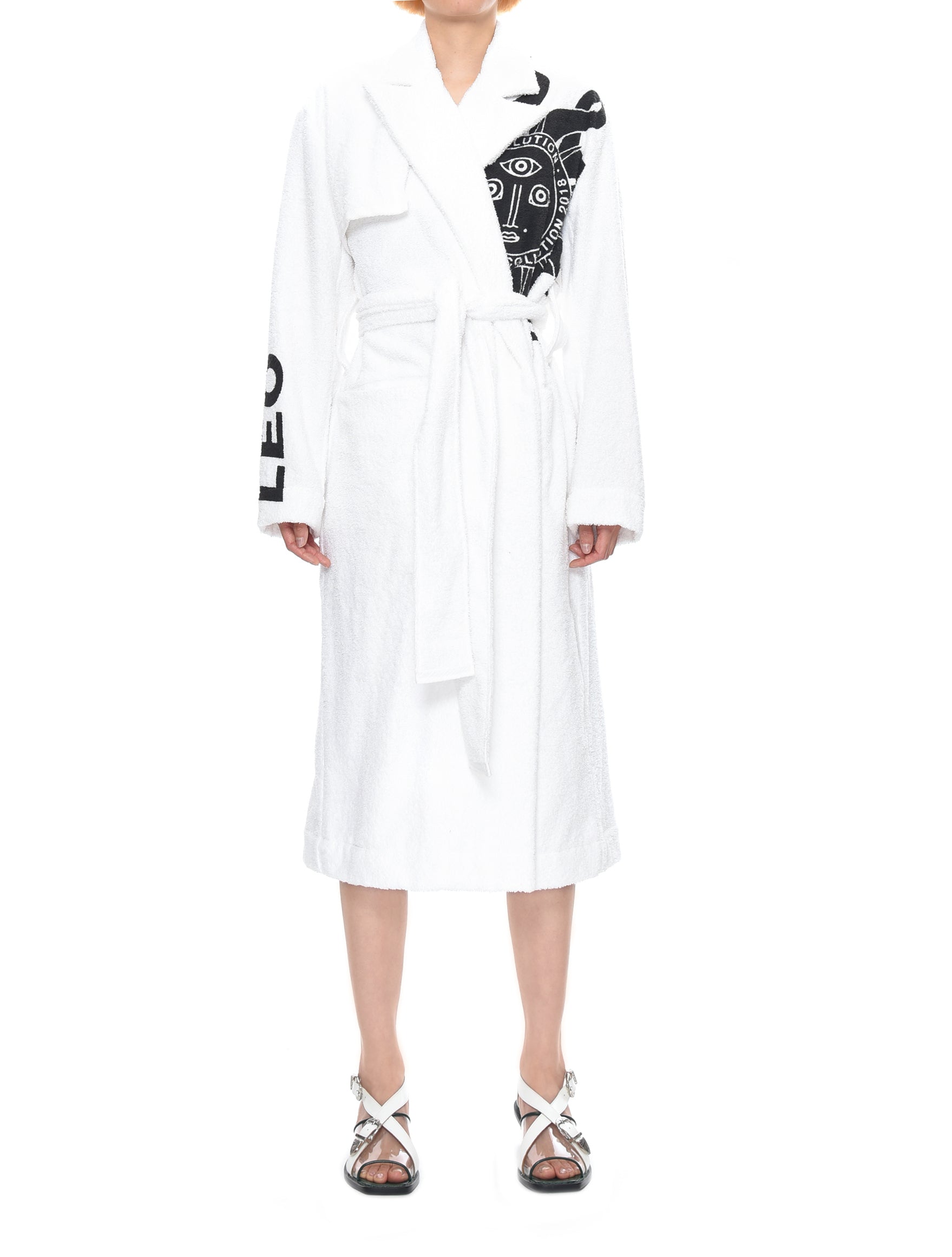 LEO White La Conche Terrycloth Bathrobe