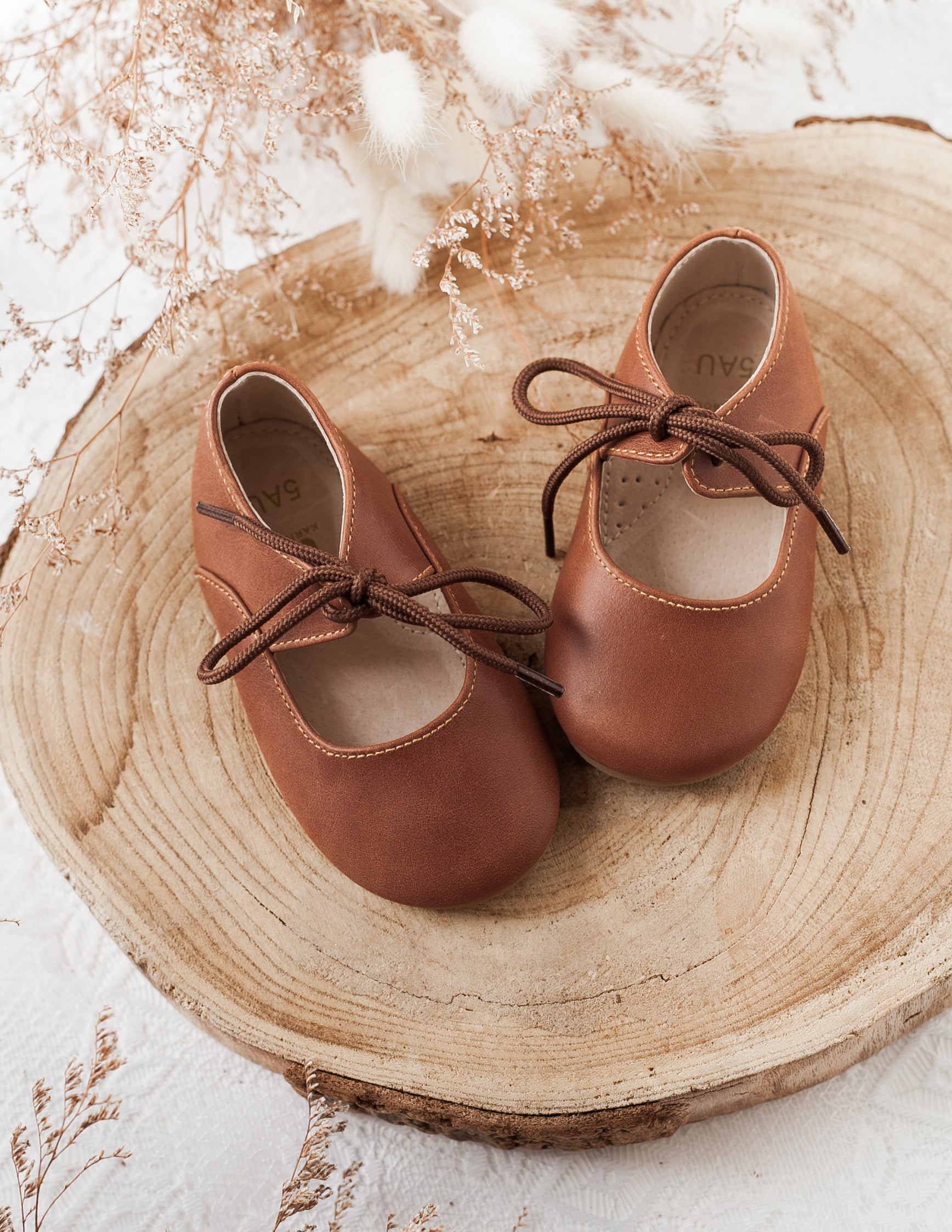 Madeline Mary Janes with Interchangeable Laces